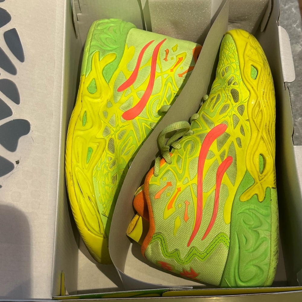 Melos Puma Kids Sneakers in Neon Yellow and Orange